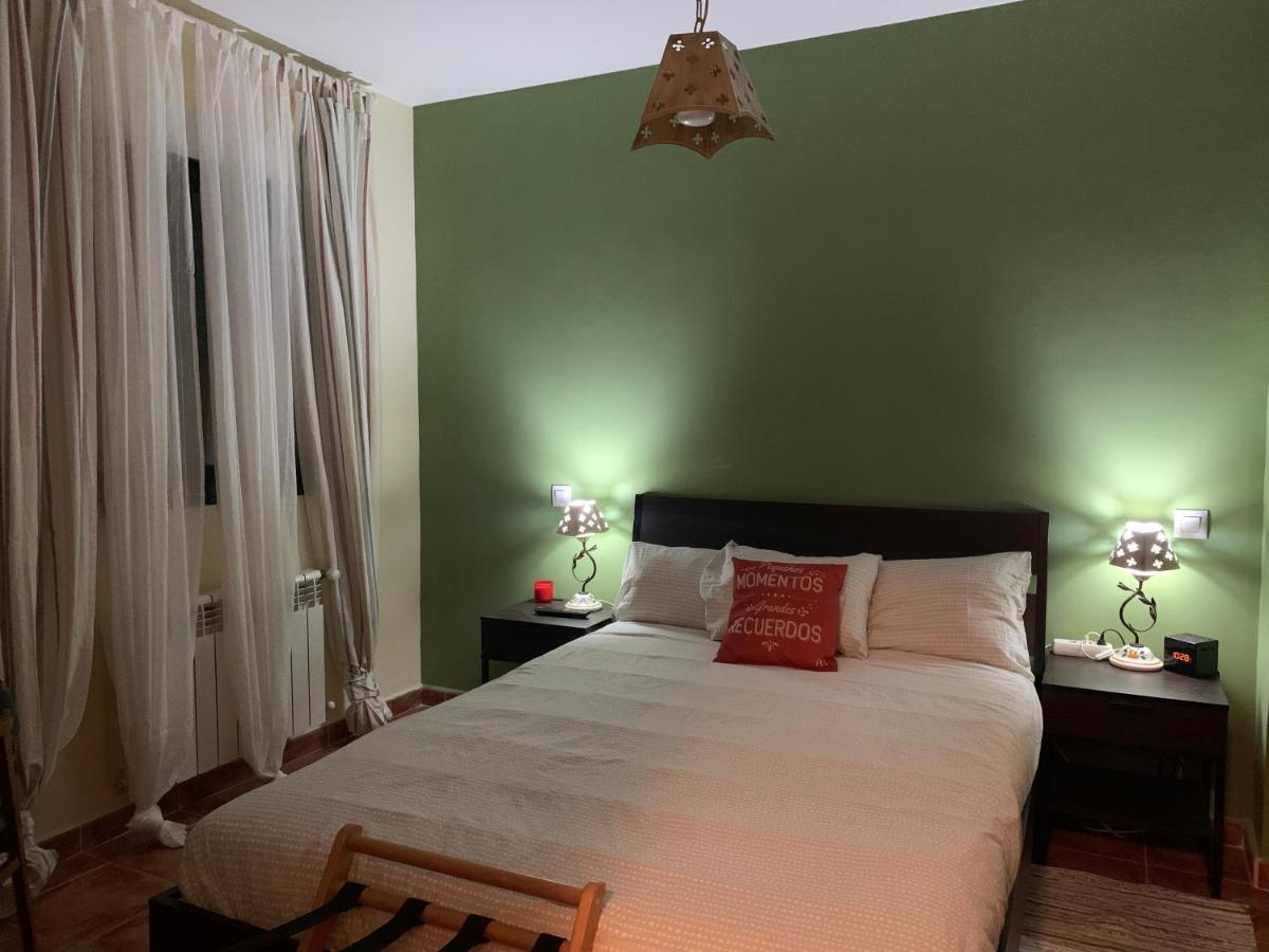 Chalet Pradonavas Navas de San Antonio ภายนอก รูปภาพ