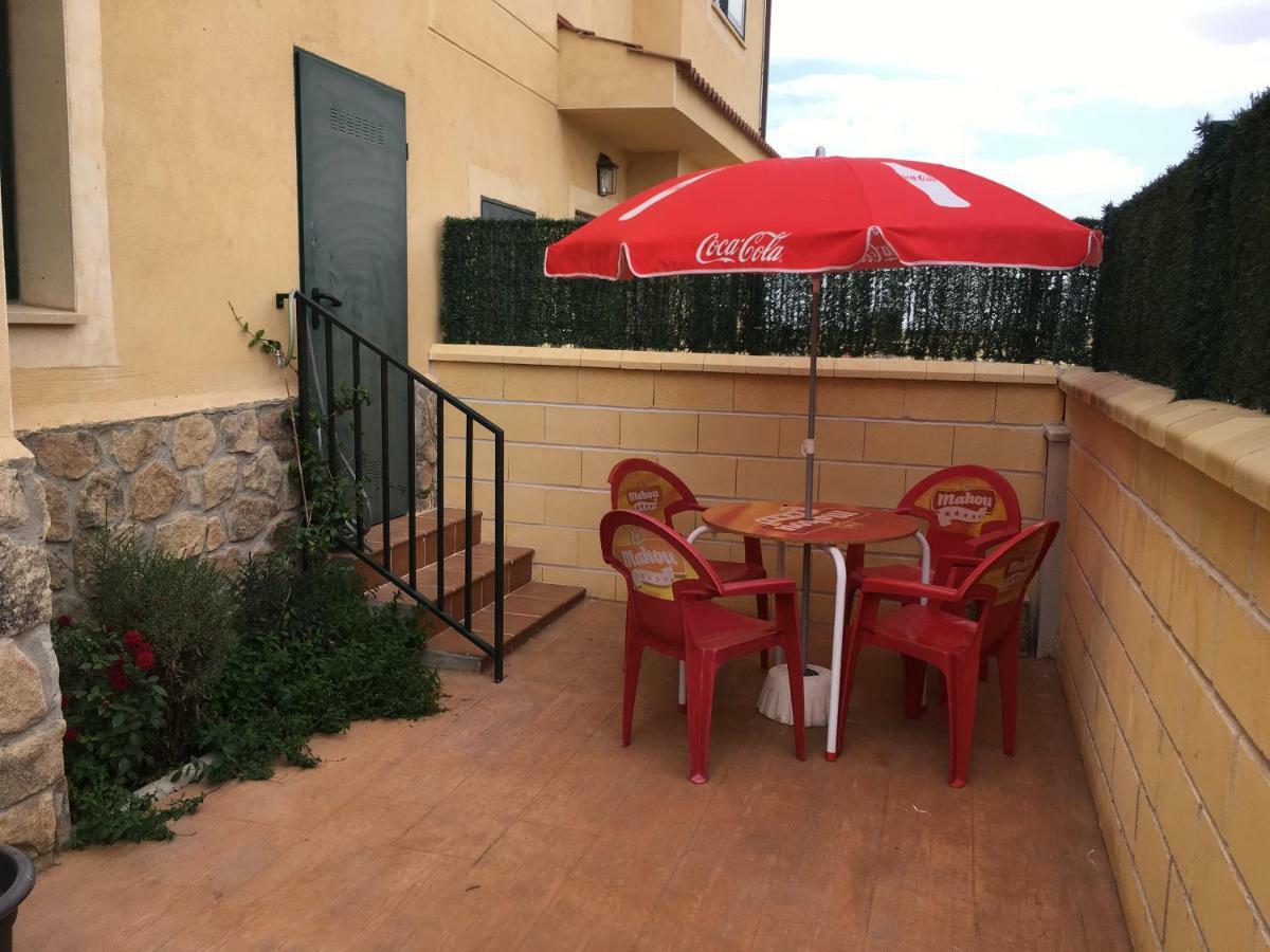 Chalet Pradonavas Navas de San Antonio ภายนอก รูปภาพ